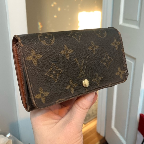 2002 authentic Louis Vuitton Tresor wallet - Picture 1 of 17
